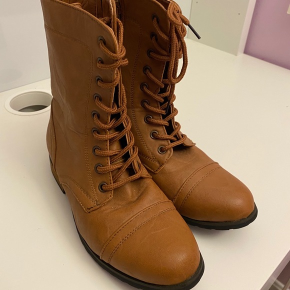 Boots - Picture 2 of 2